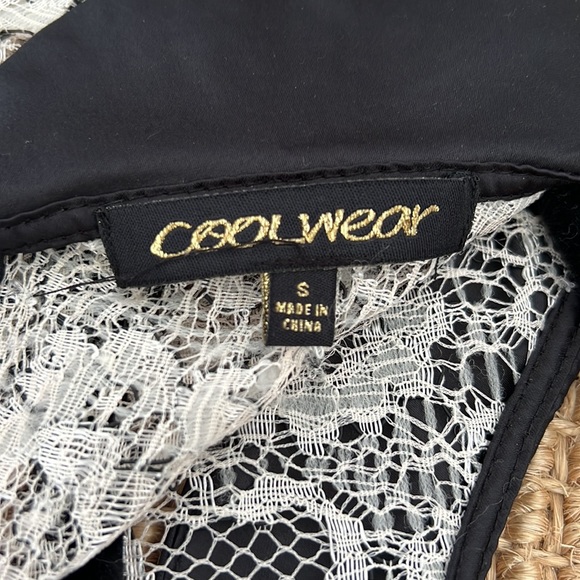 Lace crop top - Picture 3 of 3